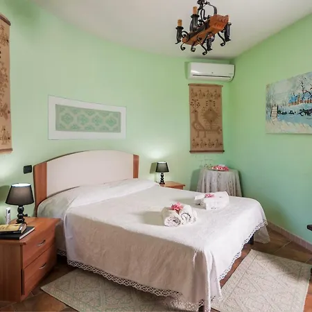 Le Quattro Mura Bed and Breakfast Pula